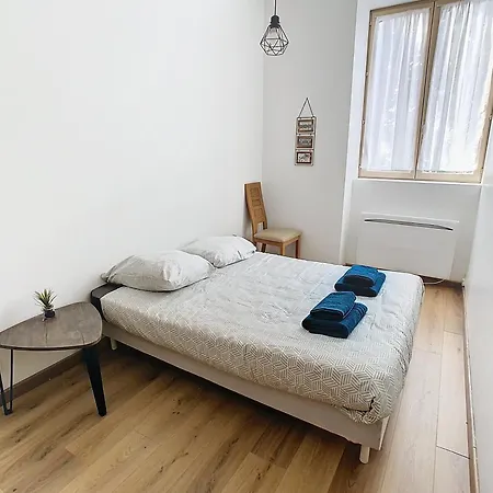 Le Cèdre De Jori Appartement *